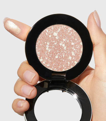 Create Stunning Looks! Multi-Chromatic Eyeshadow for Instant Radiance