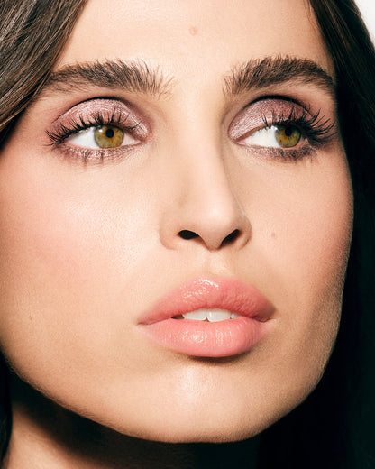 Create Stunning Looks! Multi-Chromatic Eyeshadow for Instant Radiance